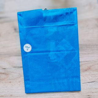 Hádanka na páteční odpoledne: Co je zabalené v téhle zásilce? 😁 Miluju balení zásilek. Je to taková uklidňující, estetická...