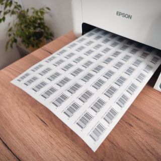 Ne, na fotce není čárový kód odněkud z Lidlu. Je to moje první ISBN! 😏 A to k Apokryfům, první komiksové adaptaci...